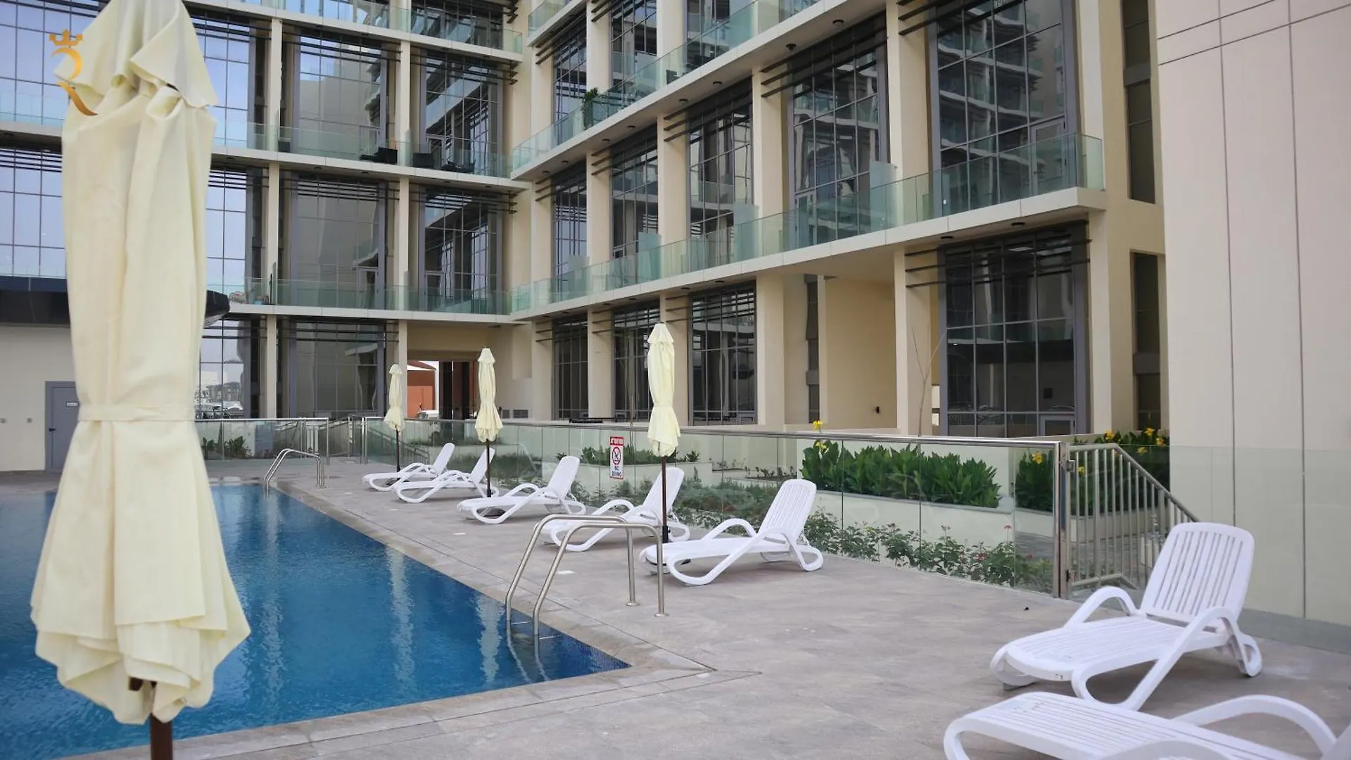 Dainty 1Br Apartment Abu Dabi 0*,  Emiratos Árabes Unidos